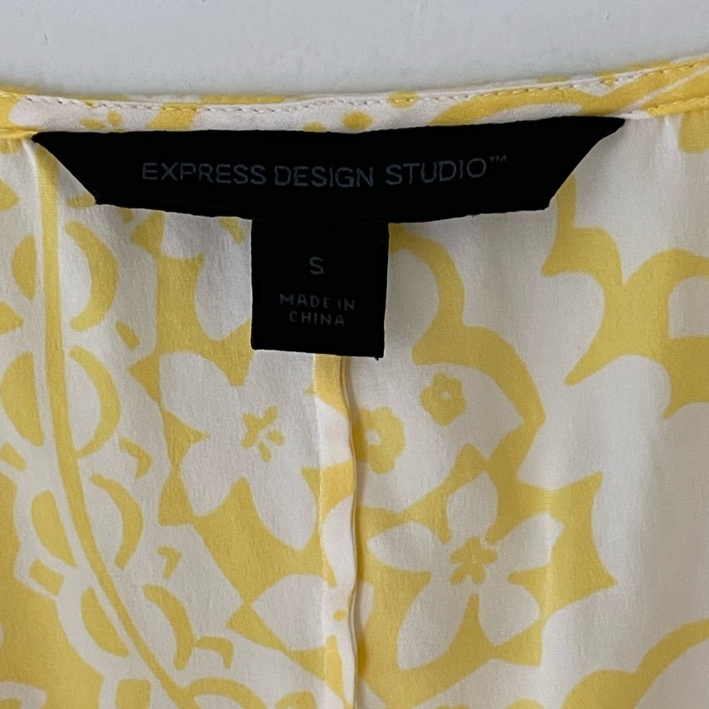 Express top - Picture 2 of 16